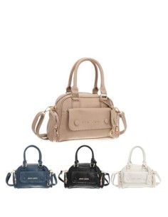 Cartera Pu Pierre Cardin 2 Divi. 1 Bolsillo Frontal Y 2 Bolsillos Laterales Con Cierre. Cierres Metalicos  Manijas Y Correa R 2