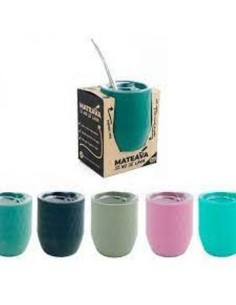 Mate Plast. Mateava C/tapa P/viaje Y Bombilla En Caja 2572-2573-2574-2575-2576-2577-3662-3663-3664 812 Quo01 (m) (p)